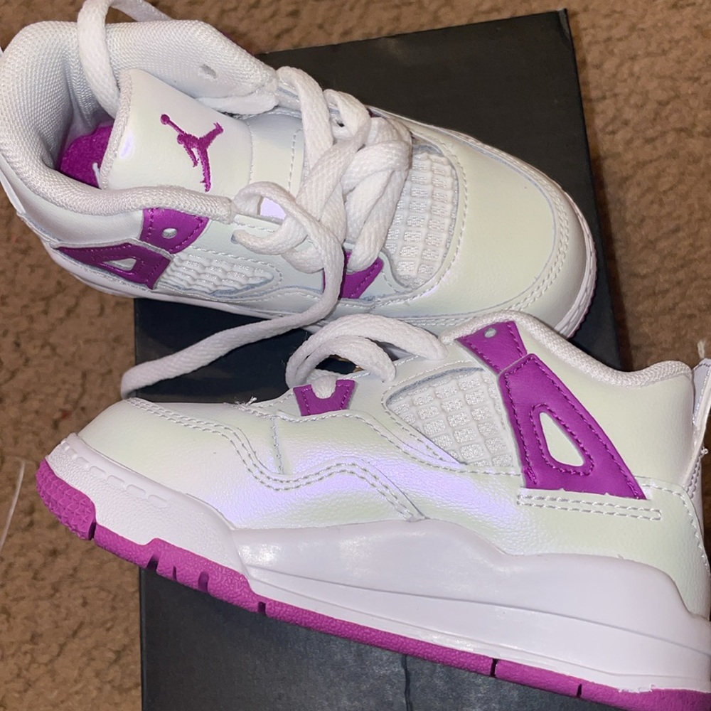 Brand new never worn Jordan 7c retro 4s with box